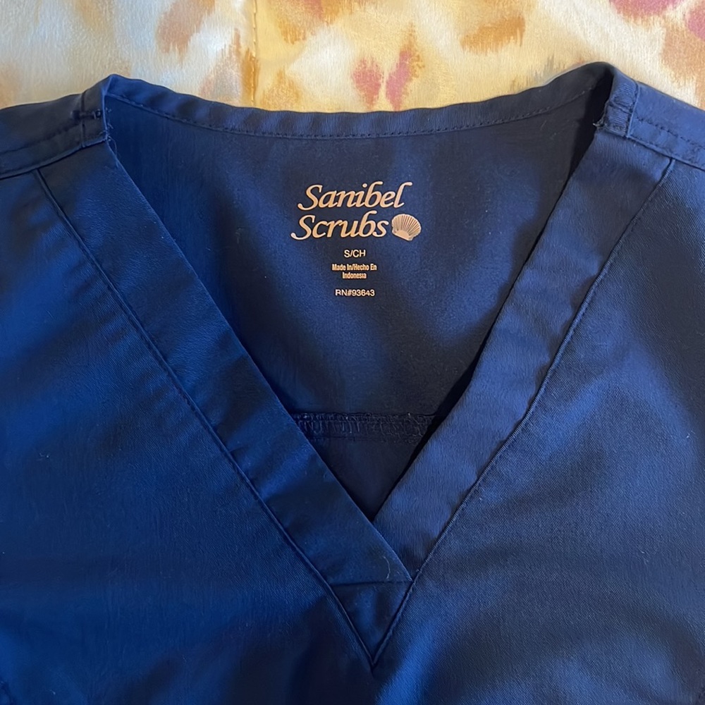 Small Navy Scrub Set - Picture 2 of 7